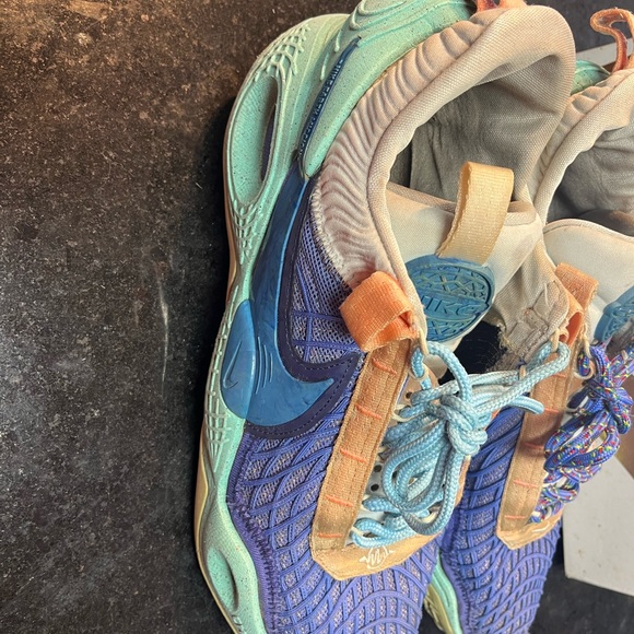 Nike Cosmic Unity Size 10 Blue/teal/light - Picture 7 of 12